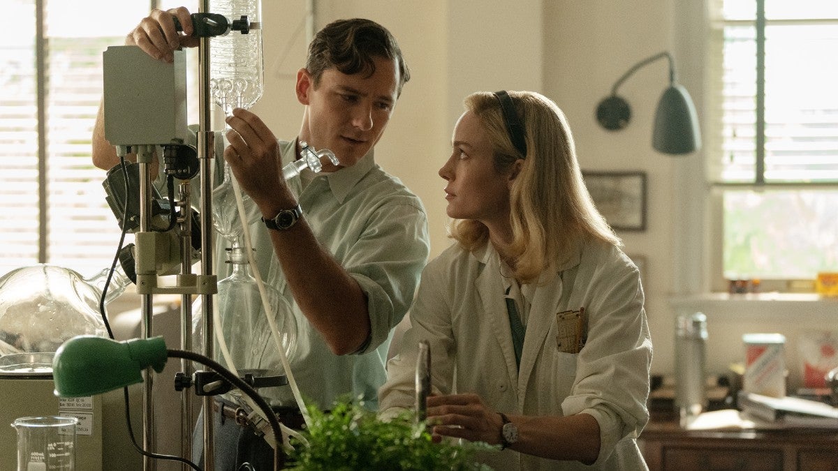 Apple Shares First Look at 'Lessons in Chemistry' - Vimarsana News