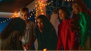 ‘Pretty Little Liars: Original Sin’ Creators Break Down the Twin Theory and That Haunting Halloween Murder