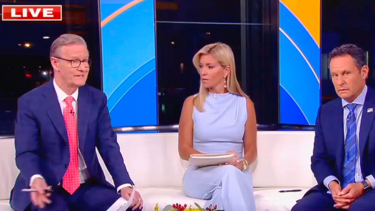 fox-and-friends-host-steve-doocy-shocked-by-trump-s-handling-of-top-secret-docs-what-were-they-doing-in-the-desk