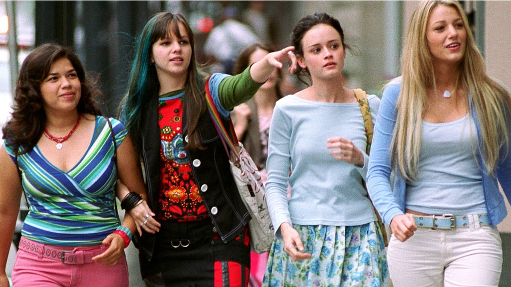 Cast of the "Sisterhood of the Traveling Pants" (Credit: Warner Bros. Pictures)