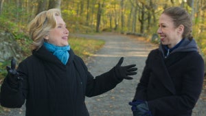 Hillary and Chelsea Clinton (Apple TV+)
