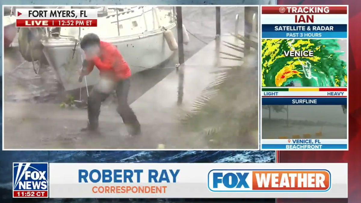 Hurricane Ian Hits Florida, Newscasters Brave Extreme Elements From the Frontline (Video Roundup