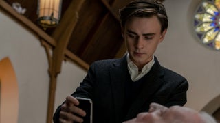 ‘Mr. Harrigan’s Phone’ Review: Stephen King Takes iPhone Addiction to New Levels