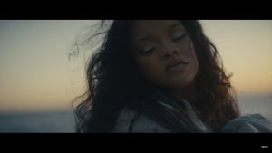 Rihanna Lift Me Up