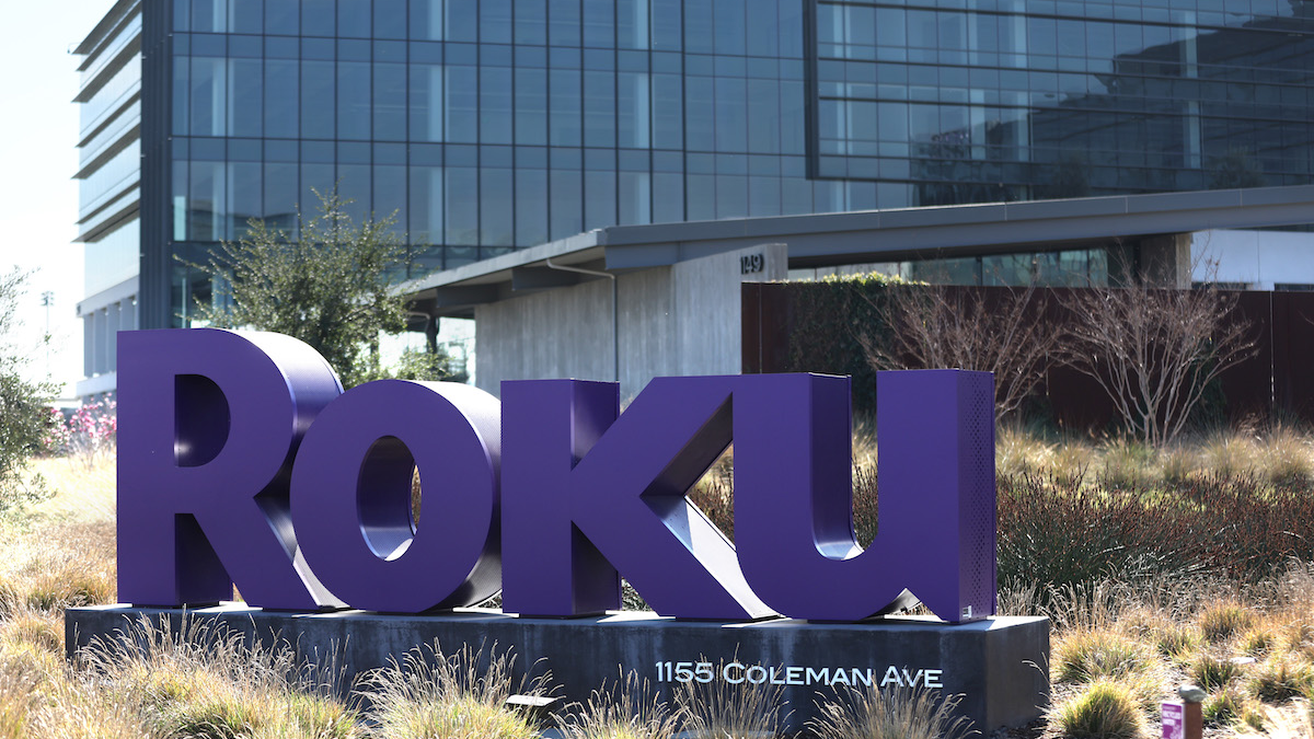 Roku and Disney Stocks Inch Up While Majority of Entertainment and Media Follow Broader Market Decline