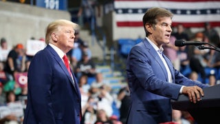 Jimmy Kimmel Recounts Dr. Oz’s Story of the Time Trump Shoved a Woman Into a Mar-a-Lago Pool (Video)