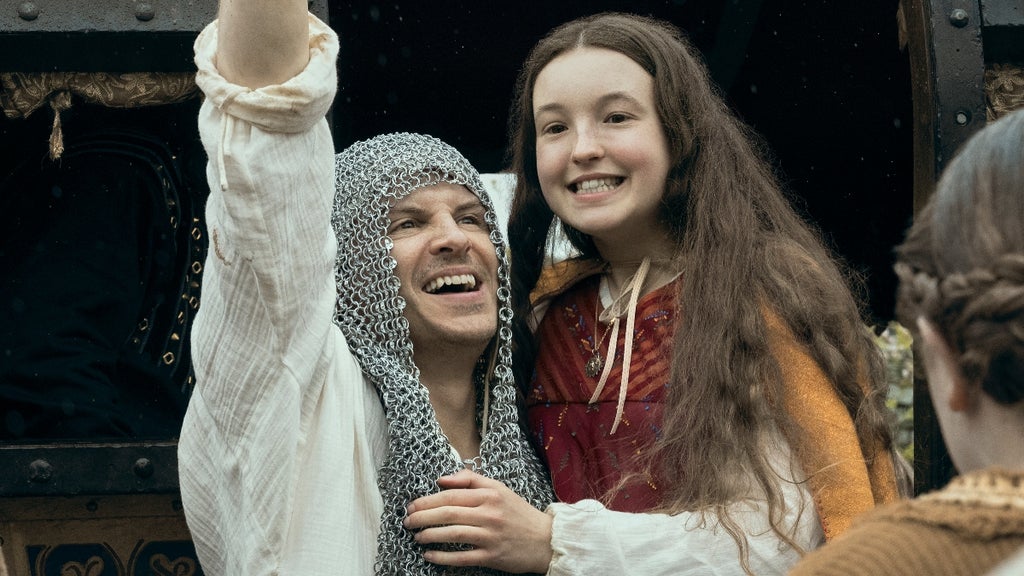 Andrew Scott and Bella Ramsey in "Catherine Called Birdy" (2022)