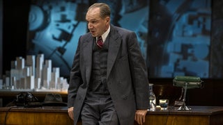 ‘Straight Line Crazy’ Off Broadway Review: Ralph Fiennes Tries to Bulldoze Over Robert Moses