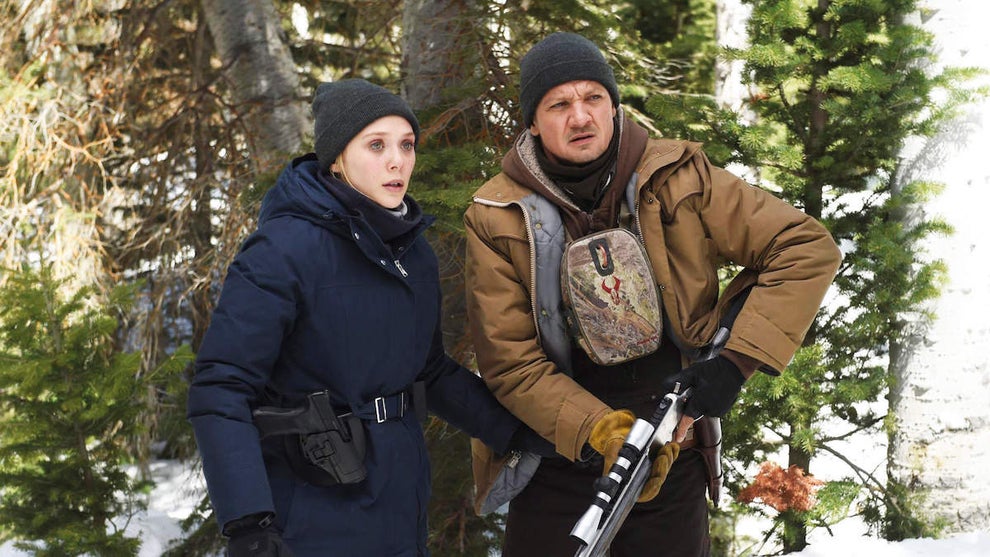 Elizabeth Olsen and Jeremy Renner in Wind River