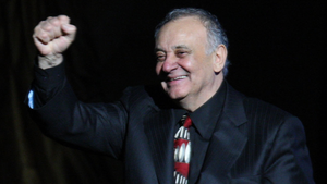 Composer Angelo Badalamenti performs at the David Lynch Foundation in 2009