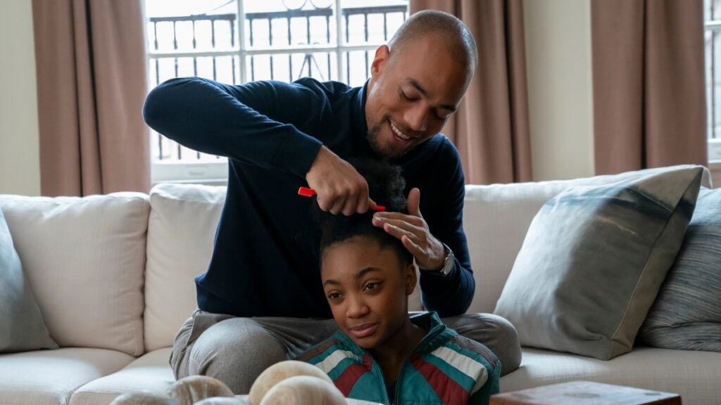 Kendrick Sampson and Leah Jeffries in "Something From Tiffany's" (2022)