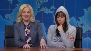 Amy Poelher and Aubrey Plaza Parks and Rec SNL