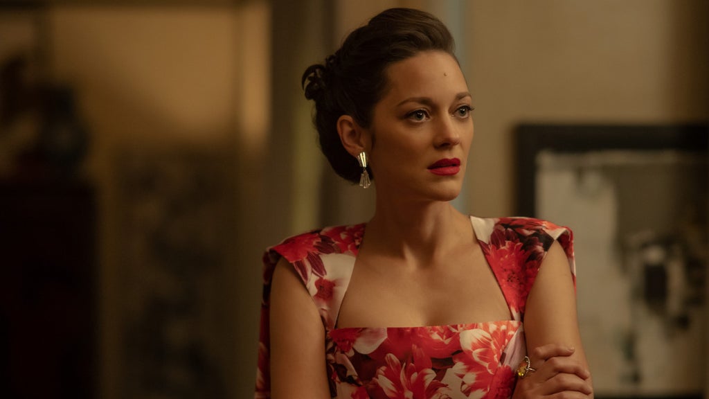extrapolations-marion-cotillard