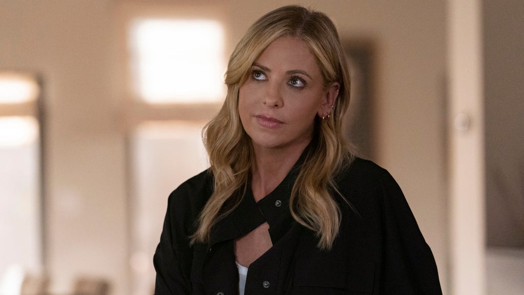 sarah-michelle-gellar-wolf-pack