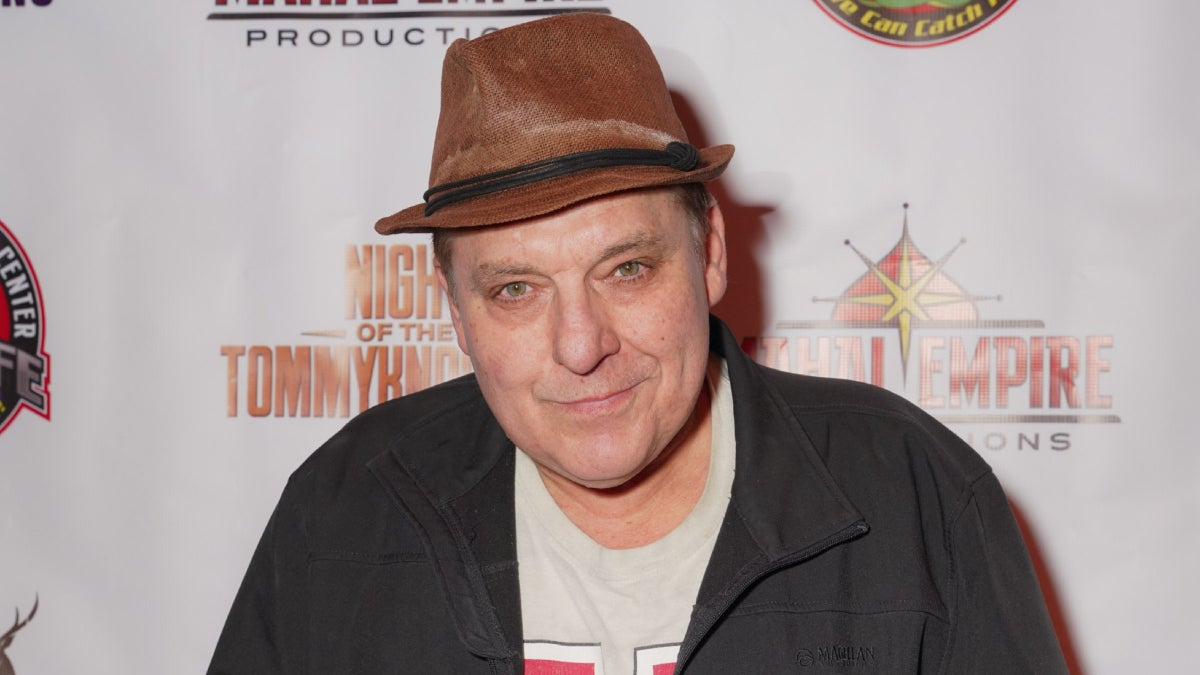 Saving Private Ryan Actor Tom Sizemore Suffers Brain Aneurysm - Vimarsana News