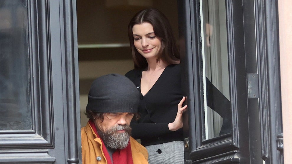 anne-hathaway-peter-dinklage-she-came-to-me