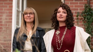 Sarah Chalke and Katherine Heigl in "Firefly Lane"