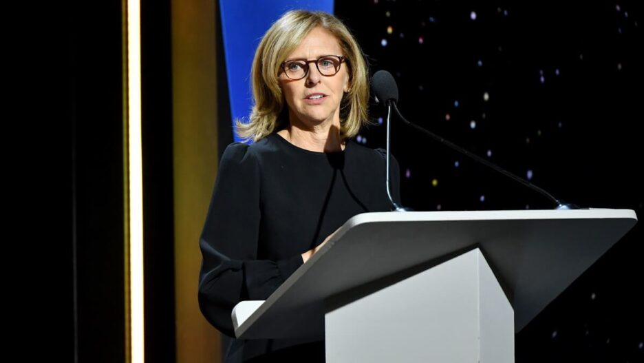 Nancy Meyers Paris Paramount Netflix