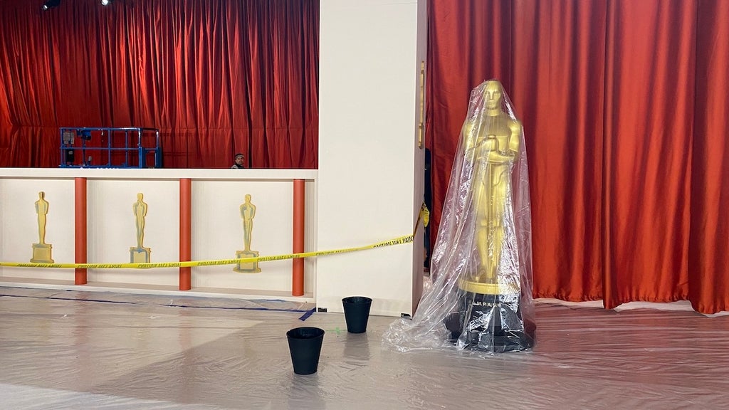 Wet Oscar statue