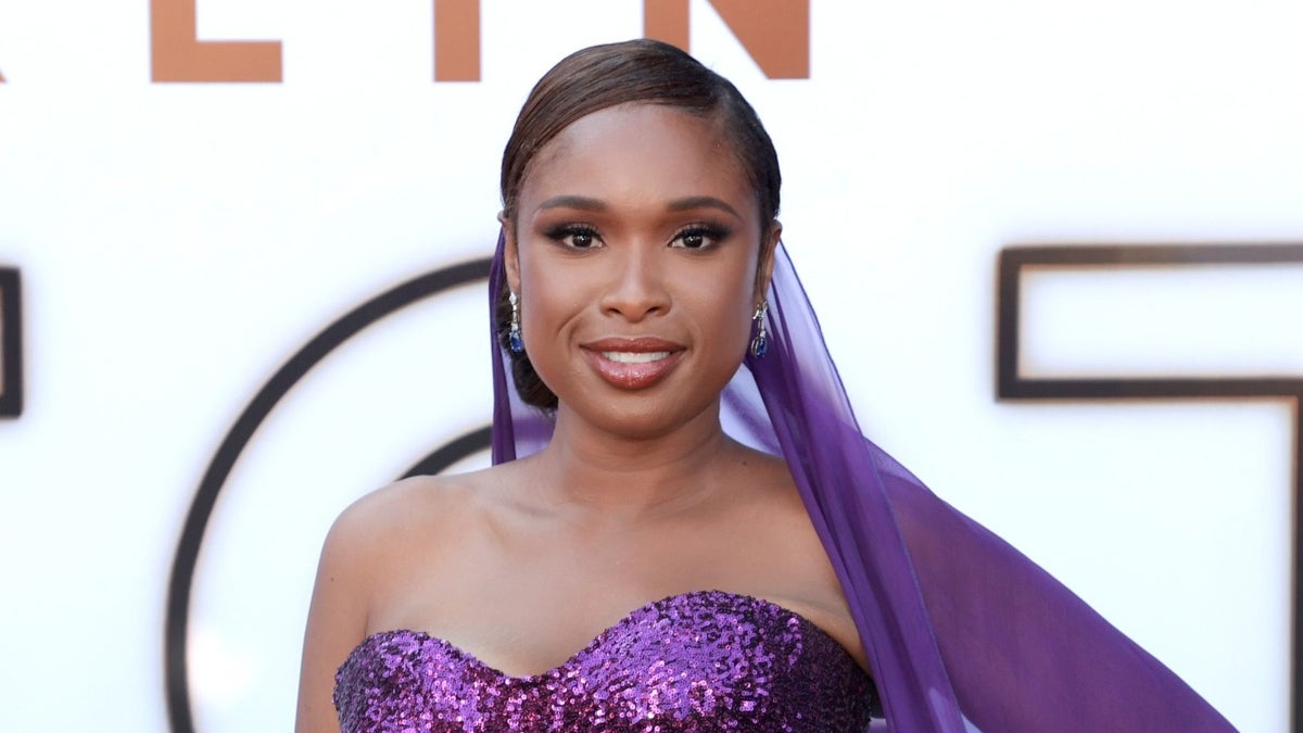 Jennifer Hudson Promises ‘23 More Years’ in Daytime as She Accepts NAB Show Award | Video