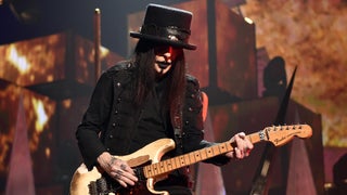 Mötley Crüe Guitarist Files Suit Against Band, Claims He Was Kicked Out and Gaslit