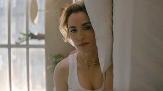 ‘Slip’ Star, Creator Zoe Lister-Jones Explains How and Why She Wrote Orgasms as a Portal to the Multiverse (Video)