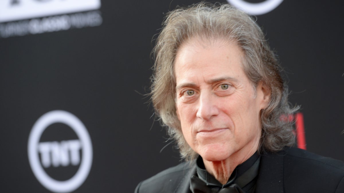 Richard Lewis Parkinsons Disease 1235400053 Comedian Richard Lewis Reveals Parkinson's Disease Diagnosis (Video