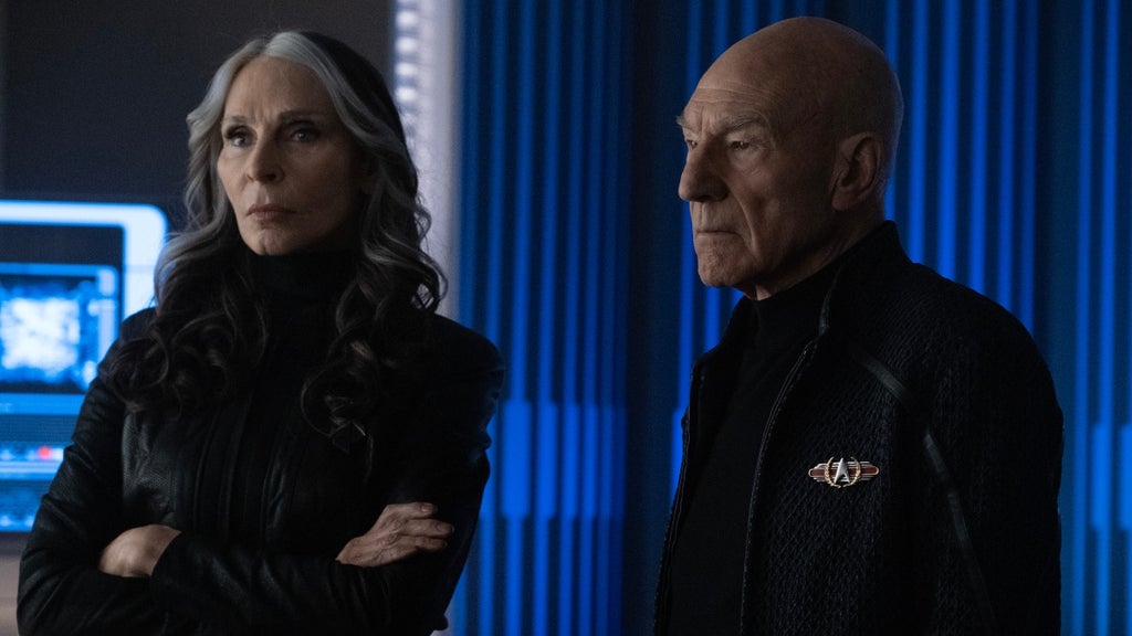 Gates McFadden as Dr. Beverly Crusher and Patrick Stewart as Picard in "Vox" Episode 309, Star Trek: Picard on Paramount+. Photo Credit: Trae Patton/Paramount+. ©2021 Viacom, International Inc. All Rights Reserved.
