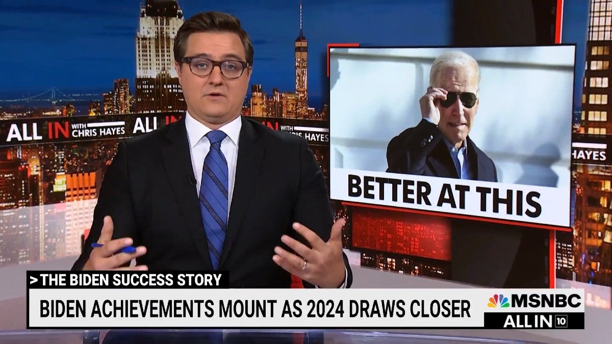 Chris Hayes Says Biden ‘Has a Much Stronger Political Narrative’ in 2024 Than Doomsayers Think (Video) Chris Hayes Says Biden ‘Has a Much Stronger Political Narrative’ in 2024 Than Doomsayers Think (Video)