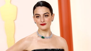 Jenny Slate Joins Justin Baldoni in Film Adaptation of Colleen Hoover’s ‘It Ends With Us’