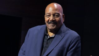 Jim Brown, NFL Running Back Royalty, Star of Hollywood Films ‘Any Given Sunday’ and ‘Dirty Dozen,’ Dies at 87