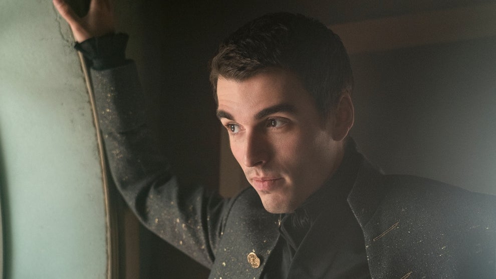 Corey Mylchreest as King George in "Queen Charlotte" (Netflix)