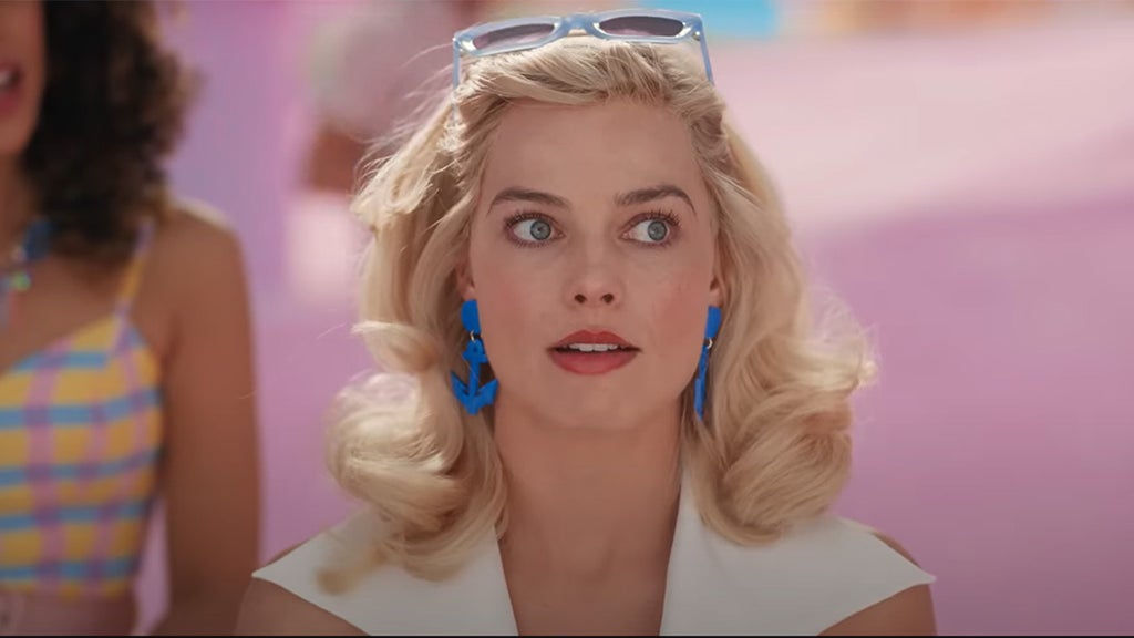 Margot-Robbie-barbie