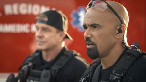 Kenny Johnson and Shemar Moore in "SWAT"