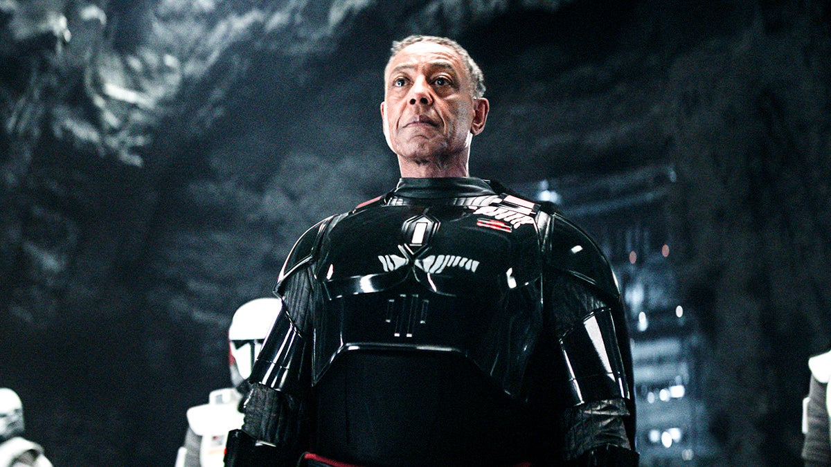 The Mandalorian Star Giancarlo Esposito Talks Moff Gideon - Vimarsana News