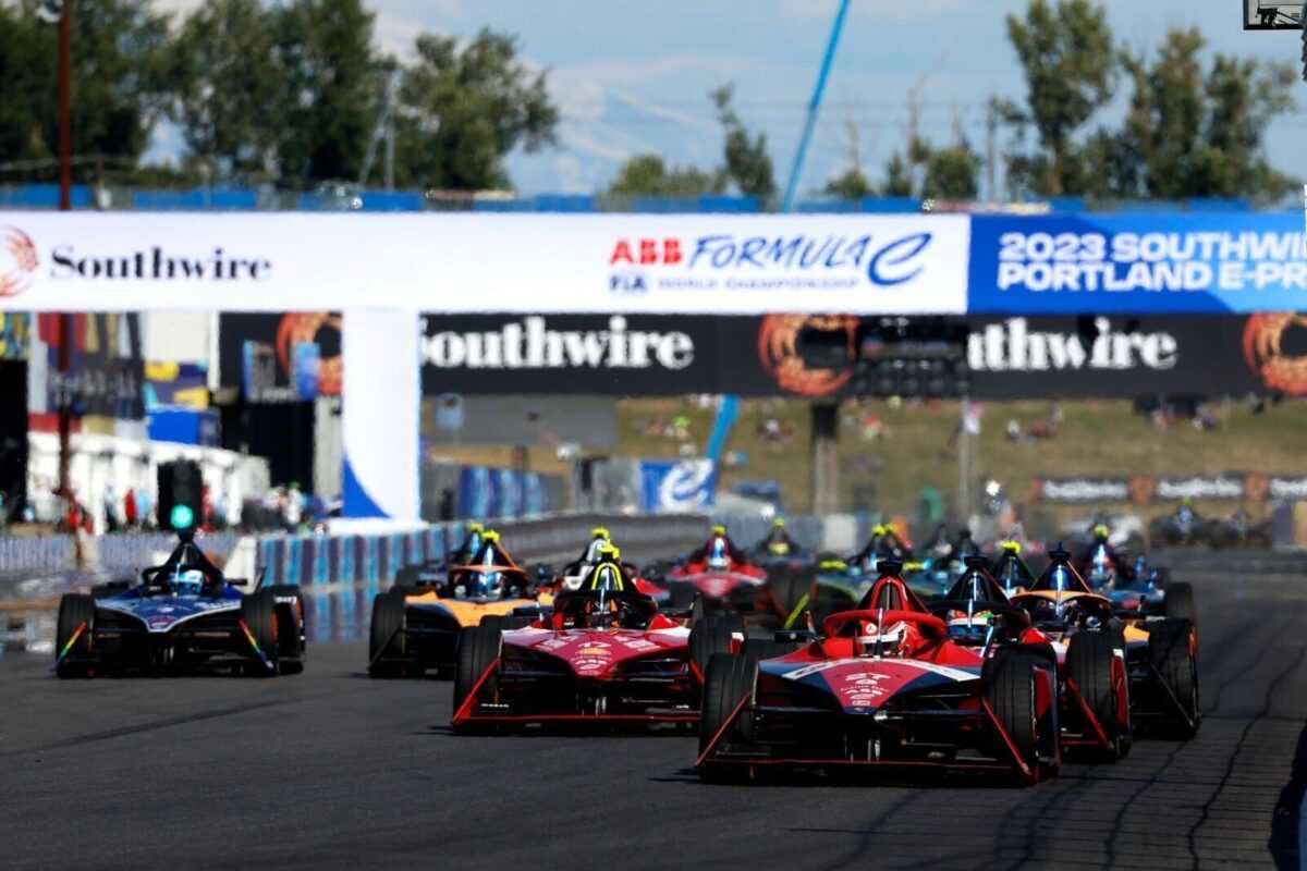 Roku Sets Live Sports Streaming Deal With Formula E Racing - Vimarsana News
