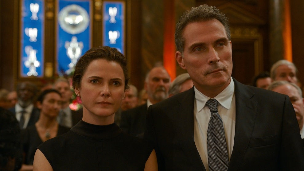 Keri Russell and Rufus Sewell in The Diplomat