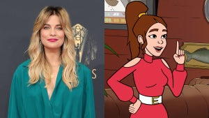 Annie-Murphy-Praise-Petey