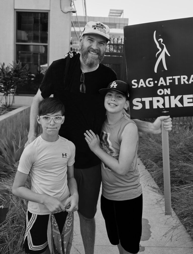 Timothy Simons and kids