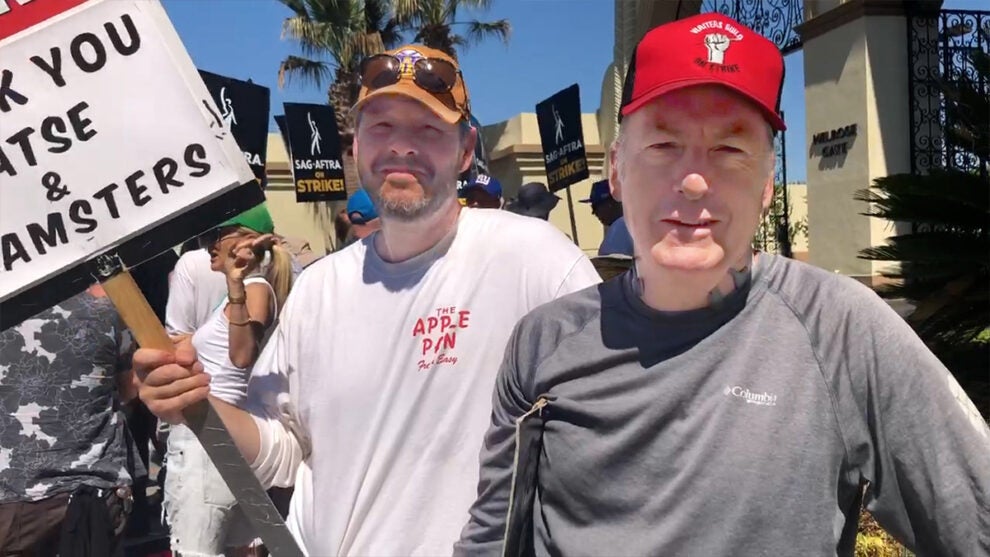 Ike Barinholtz, Bob Odenkirk