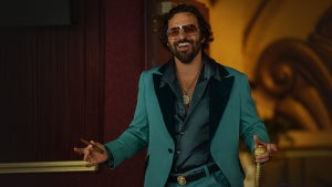 minx-jake-johnson-starz