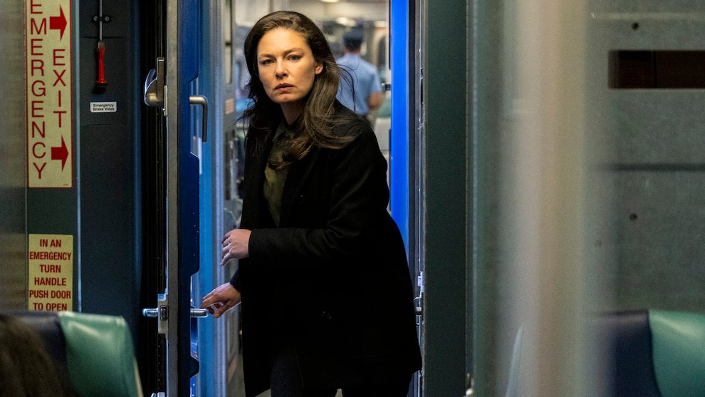 fbi-most-wanted-alexa-davalos-cbs