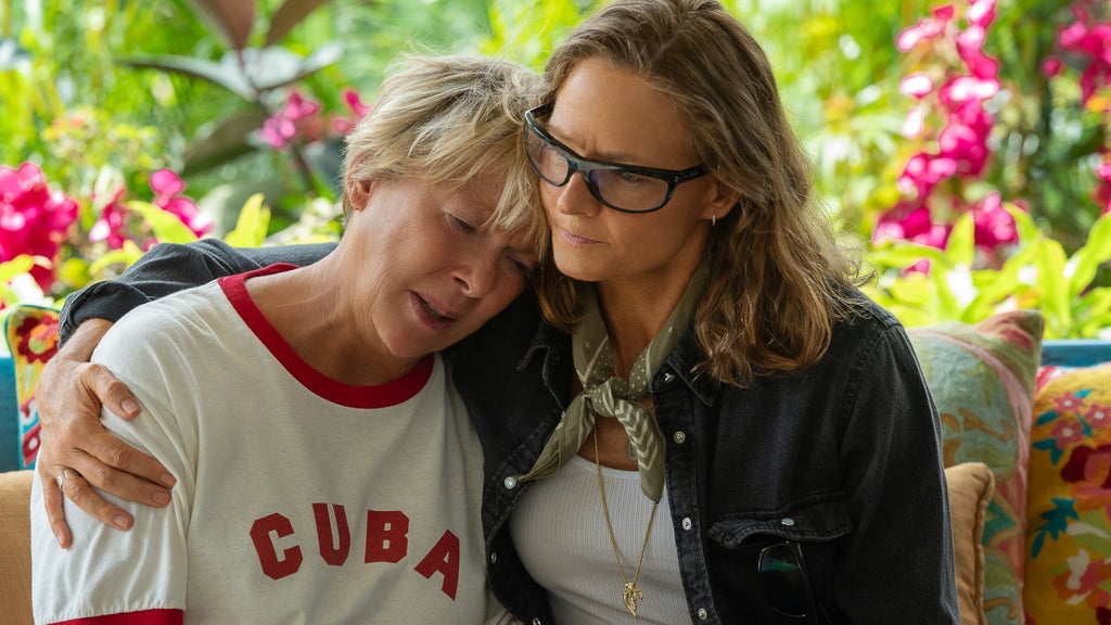 nyad-jodie-foster-annette-bening