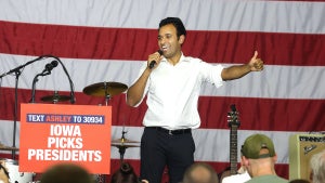 Vivek Ramaswamy campaigns in Iowa