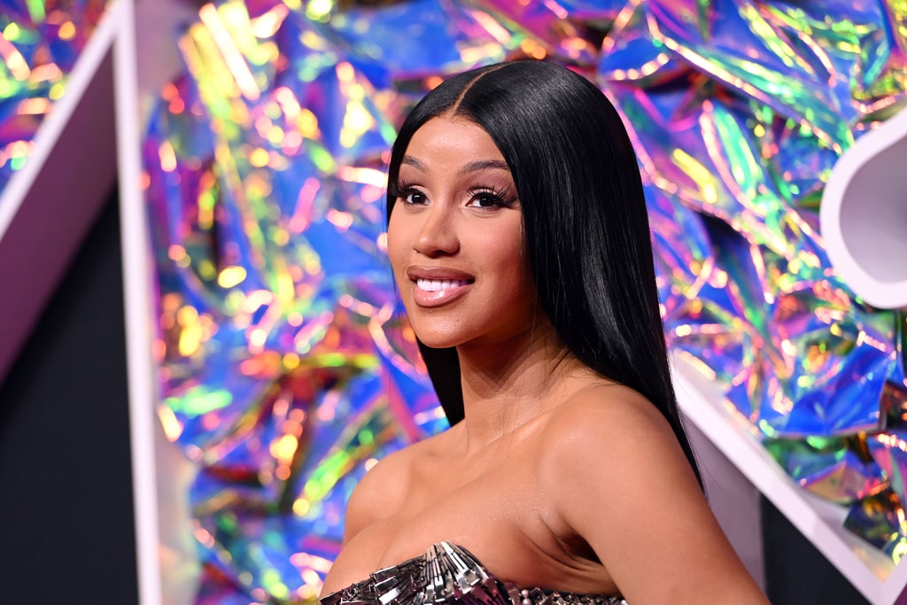 Cardi B, 2023 mtv vmas red carpet