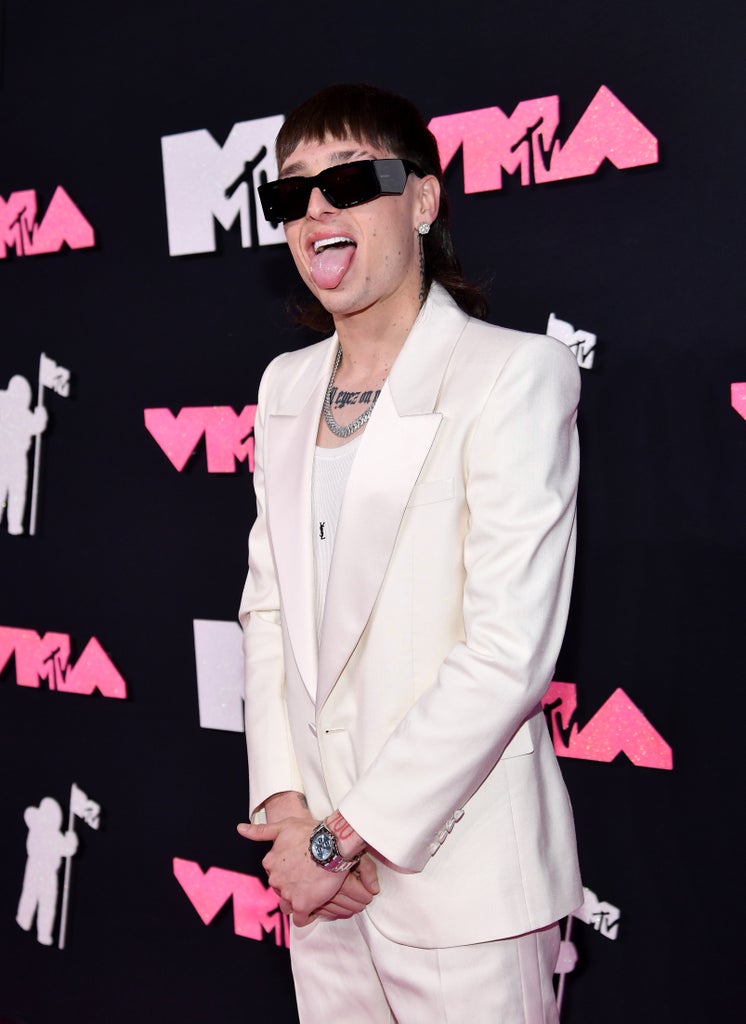 Peso Pluma, 2023 mtv vmas red carpet