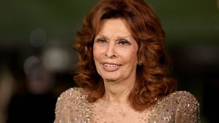 Sophia Loren in Post-Operation Recovery Following Severe Bathroom Fall, Hip Fractures