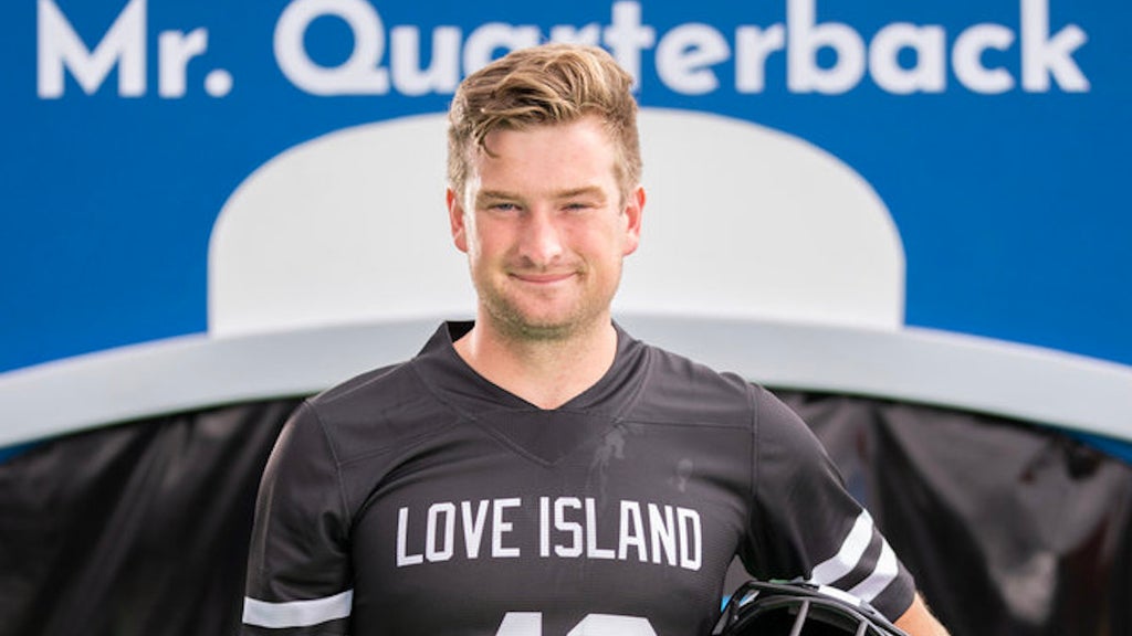 carsten-bergie-bergensten-love-island-usa-peacock