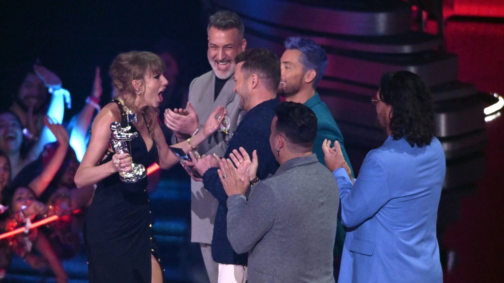 taylor-swift-nsync-vmas-2023