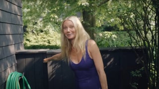 Yes, Gwyneth Paltrow Really Uses Her Oscar Trophy as a Doorstop (Video)